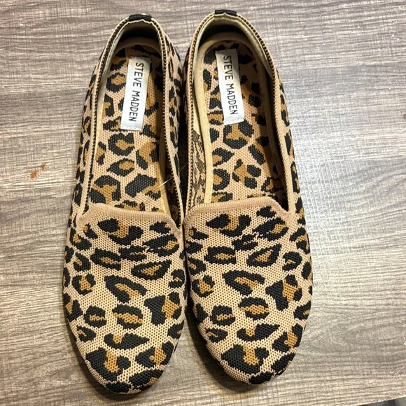 Steve Madden Tan and Black Leopard Flats - Picture 1 of 4